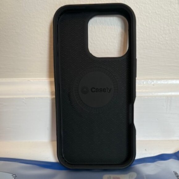 NEW- Unused Casely iPhone 16 Pro Red Cherries Case Bold Flex + MagSafe - Picture 2 of 4